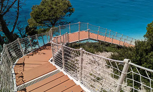 The beginning of the steps going down to Egremni Beach